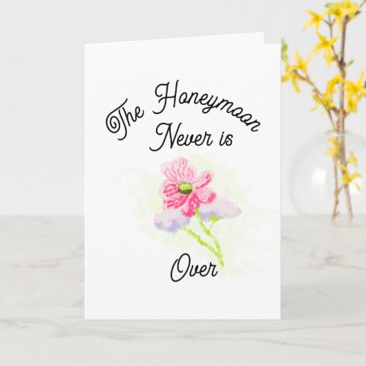 Greeting Card :  Honeymoon is Never Over . Kaart (Gele Bloem)