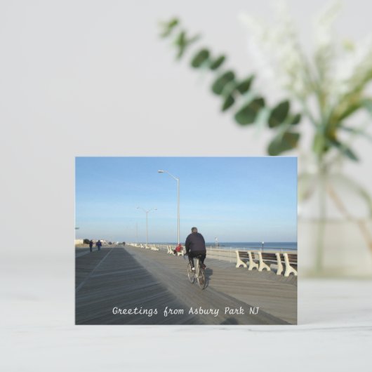Greetings of Asbury Park NJ - Bicyclist Briefkaart (Staand voorkant)