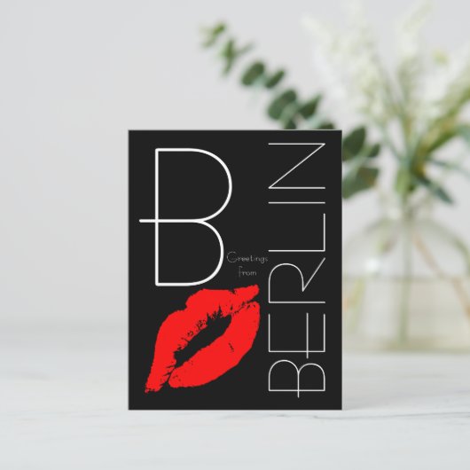 Greetings van Berlin Red Lipstick Kiss Black Briefkaart (Staand voorkant)