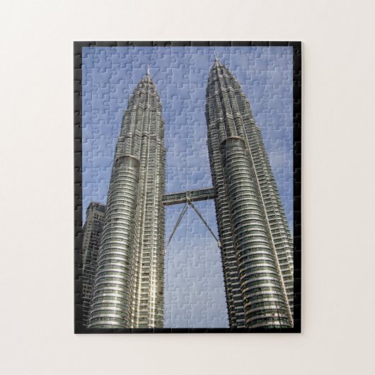 grens met petronaaltorens legpuzzel (Verticaal)