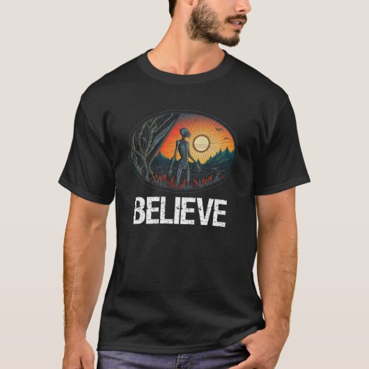 Grey Alien Believe Extraterrestials Science Fic T-shirt (Voorkant)