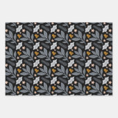 Grey and Gold Winter Florals Holiday Inpakpapier Vel (Voorkant 2)
