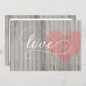 Grey and Pink Rustic Wood Heart Wedding Invite Kaart (Voorkant / Achterkant)