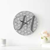 Grey and White Arrows with Monogram Grote Klok (Huis)