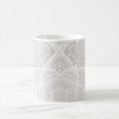 Grey and White Mandala - Loergann in Lynx Koffiemok (Center)