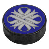 Grey Clover Ribbon door Kenneth Yoncich Hockey Puck (3/4)