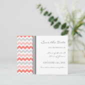 Grey Coral Chevron Save the Date Wedding Briefkaar Aankondigingskaart (Staand voorkant)