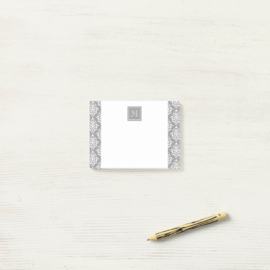 Grey Damask Patroon 1 met Monogram Post-it® Notes (Op bureau)