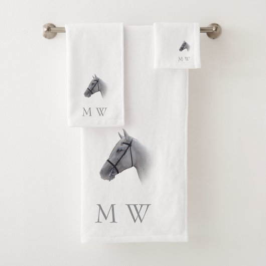 Grey Horse Design Monogrammed Bad Handdoek (Insitu)