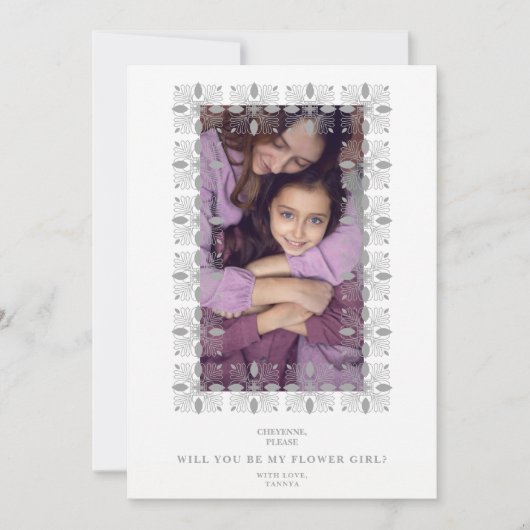 Grey Lace Effect Chic Frame Flower Girl Bridesmaid (Voorkant)