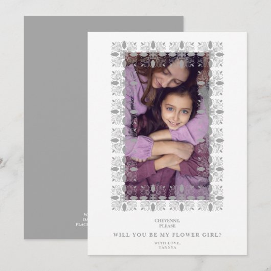 Grey Lace Effect Chic Frame Flower Girl Bridesmaid (Voorkant / Achterkant)