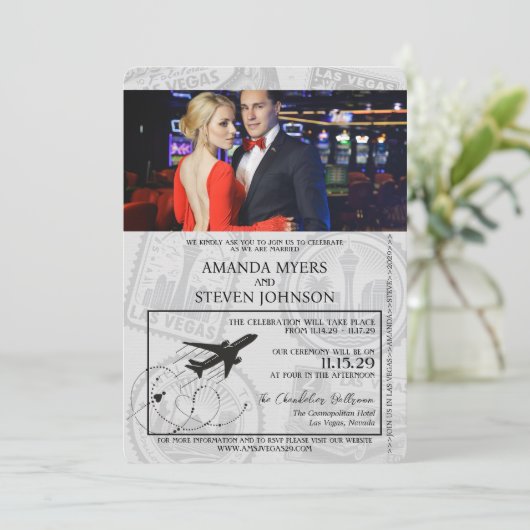 Grey Las Vegas Passport Wedding Kaart (Staand voorkant)