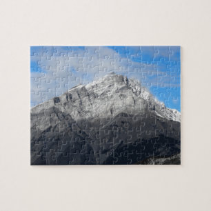 Grey Mountain Peak, Cloudy Blue Sky Legpuzzel