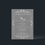 Grey Peacock Flourish Rehearsal Dinner Invitation Kaart<br><div class="desc">Nodig gasten uit voor je repetitie diner met een Grijze Peacock Vlourish bruiloft uitnodiging voor het diner. Het uitnodigingsontwerp kenmerkt een elegante pauw die met bloei wordt bewogen. Pas de namen van de bruidegom en de bruid aan samen met de details van het repetitieve diner. Extra trouwbenodigdheden zijn ook beschikbaar...</div>
