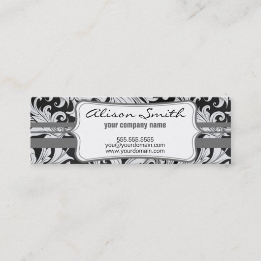 Grey victorian with label (Voorkant)