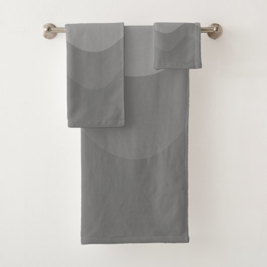 Grey Wavey Stripe Modern Bad Handdoek (Insitu)