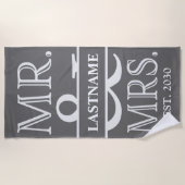 Grey White Mr. en Mrs. Wedding gepersonaliseerd Strandlaken (Voorkant)