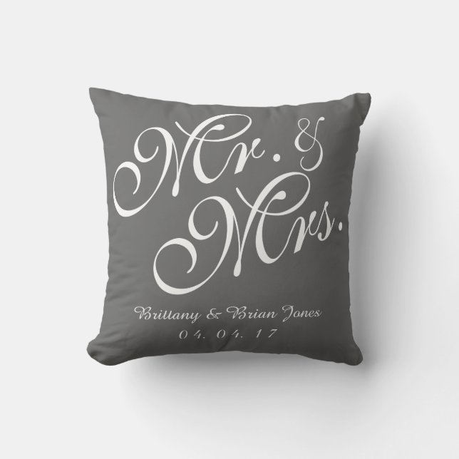 Grey & White Mr en Mrs Wedding Pillow Kussen (Voorkant)