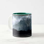 Grey Wolf & Misty Mountain Forest Koffie Mok (Voorkant links)
