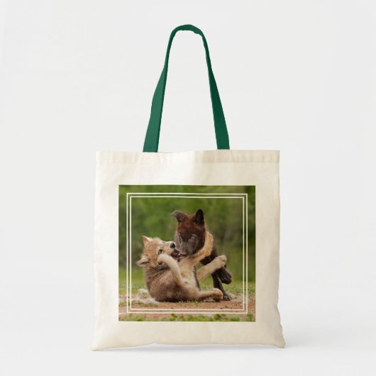 Grey Wolf Pups Worstelen Tote Bag (Voorkant)
