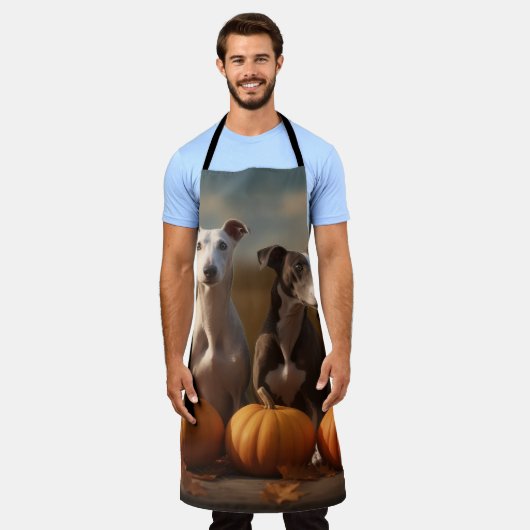 Greyhound Puppy Herfst Delight Pompoen Schort (Gedragen)