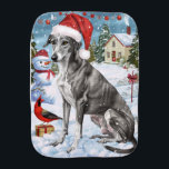 Greyhound Winter Wonderland Christmas Joy Monddoekje<br><div class="desc">Dit feestelijke ontwerp vangt de vrolijke sfeer van het vakantieseizoen, met een schattige pup die een kerstmuts draagt. De hond is genesteld in een winterwonderland, compleet met een sneeuwpop, een versierde kerstboom en prachtig ingepakte cadeaus. Sneeuwvlokken herfsten zachtjes en voegen een magische toets toe aan het tafereel, terwijl de levendige...</div>