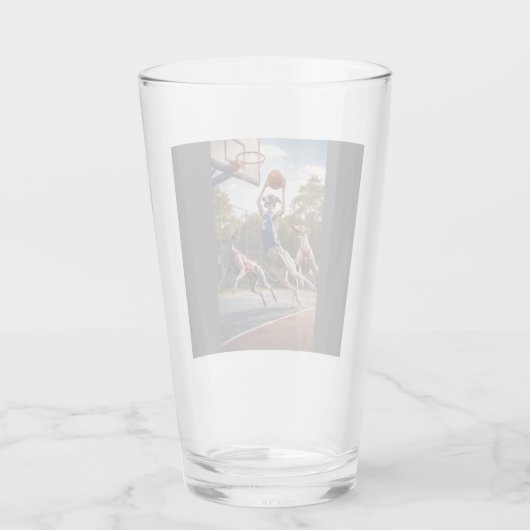 Greyhounds playing basketball glas (Achterkant)