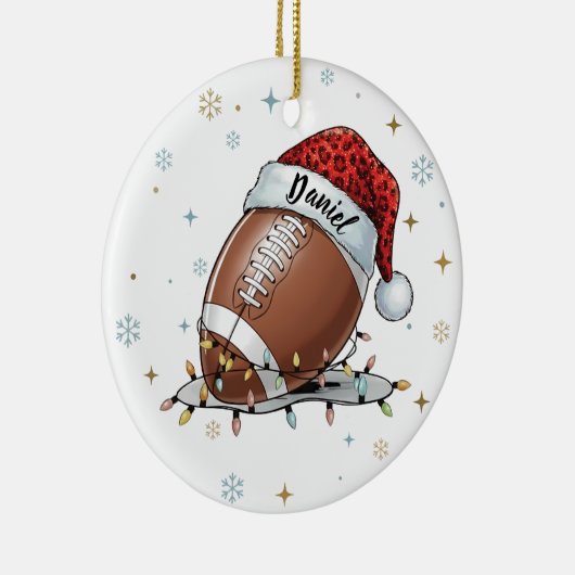 Gridiron Glow: Football with Santa Hat Keramisch Ornament (Rechts)