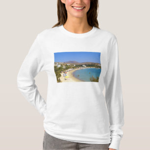 Griekenland, Paros eiland, Krios Beach van bovenaf T-shirt
