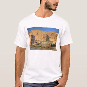 Griekenland, Santorini, Oia. Oude vissersboot op h T-shirt