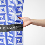 Grieks Meander Key Blue, Jouw naam, Personaliseren Sjaal<br><div class="desc">Elegant,  stijlvol en verfijnd Grieks patroon in blauw-witte kleur. Modern en trendy cadeau,  perfect voor de mediterrane liefhebber in je leven. Personaliseer door jouw naam,  bijnaam,  monogram of initialen toe te voegen.</div>