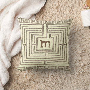 Grieks sleutelpatroon met bruine Tan Monogram Kussen