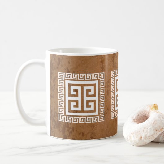 Grieks Sleutelpatroon Wit Ontwerp Koffiemok (Met donut)