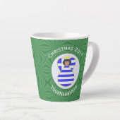 Griekse engel zwart haar kerstvlag gepersonaliseer latte mok (Rechterhoek)