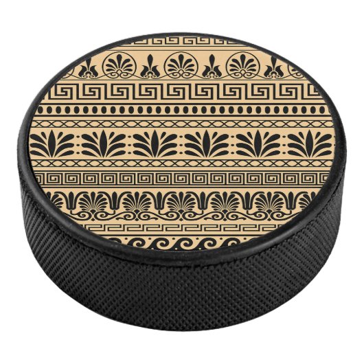 Griekse fret, mediterraan patroon, bruin hockey puck (3/4)