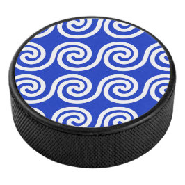 Griekse Meander Key Waves Patroon Blauw Hockey Puck