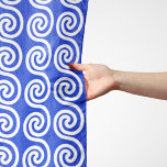 Griekse Meander Key Waves Patroon Blauw Sjaal<br><div class="desc">Elegant,  stijlvol en verfijnd Grieks patroon in blauw-witte kleur. Modern en trendy cadeau,  perfect voor de mediterrane liefhebber in je leven.</div>