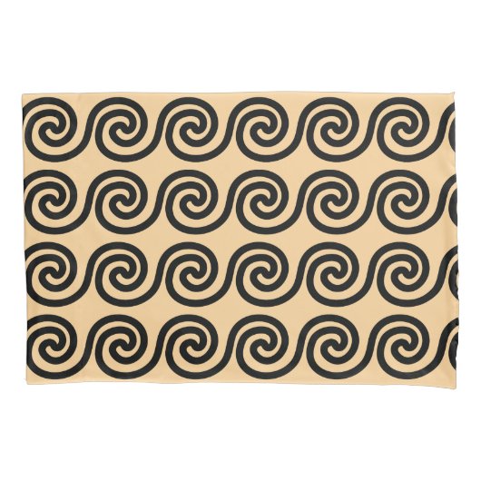 Griekse Meander Key Waves Patroon Bruin Kussensloop (Voorkant)