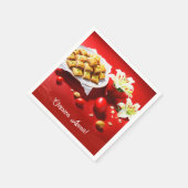 Griekse paasbaklava met eieren en lelies nodigen u servet (Hoek)