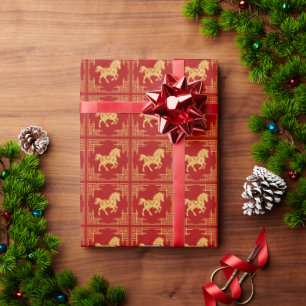 Griekse sierlijst gouden paard patroon rood  cadeaupapier