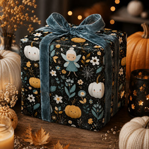Griezelig Cute Halloweenfee met Pastelkleurige Pom Cadeaupapier