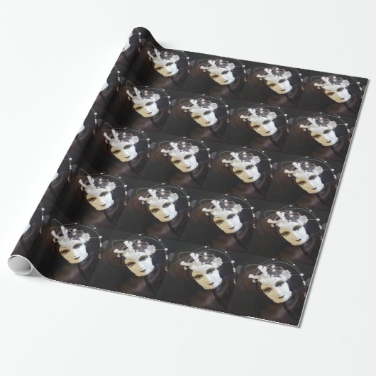 Griezelig poppengezicht cadeaupapier (Uitgerold)