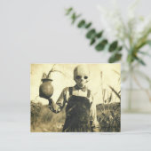 Griezelig  Skelet in maïsveld Briefkaart (Staand voorkant)