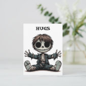griezelig skelet jongen geven knuffels cartoon kun briefkaart (Staand voorkant)
