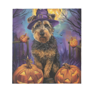 Griezelige Airedale Halloween Heks en Pompoen Notitieblok