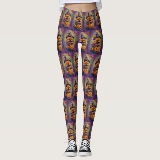 Griezelige Chow Chow-hond Halloween Heks en Pompoe Leggings (Voorkant)