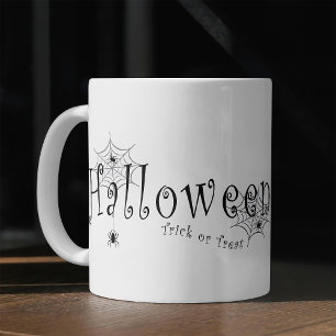 Griezelige Elegantie: Halloween Spinnenweb Design Koffiemok