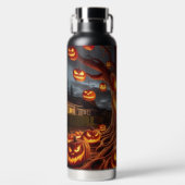 GRIEZELIGE ENGE HALLOWEEN BOOM MET ORANJE POMPOENE WATERFLES (Voorkant)