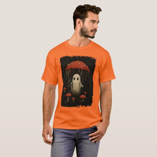 Griezelige Forest Ghost onder druipende paddenstoe T-shirt (Voorkant volledig)