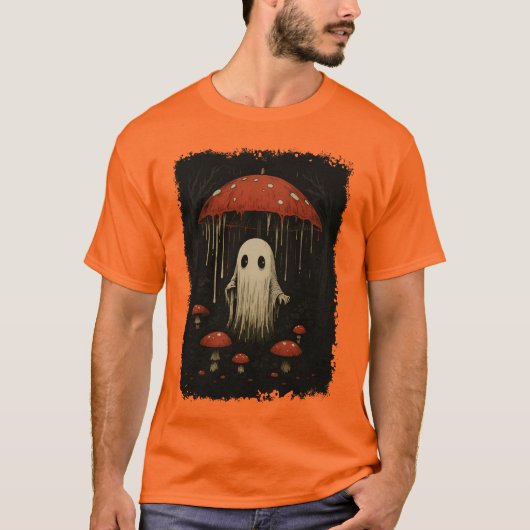 Griezelige Forest Ghost onder druipende paddenstoe T-shirt (Voorkant)
